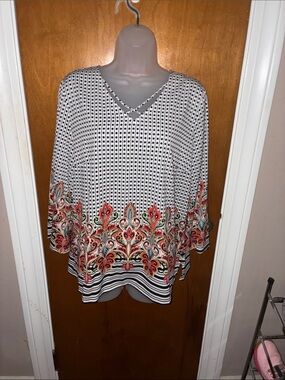 Chico's Black & White V-Neck Tunic with Coral and Teal Border